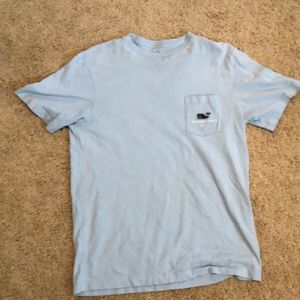 🔹Baby blue vineyard vines pocket Tee🔹